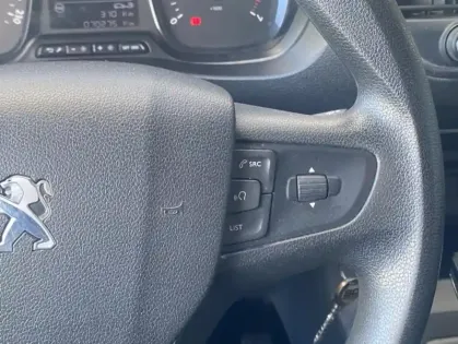 Photo 16 Peugeot Expert III 2.0 BLUEHDI 120 S&S STANDARD Asphalt