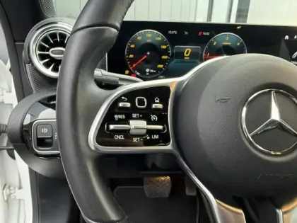 Photo 23 Mercedes CLA Coupé 180 d Progressive Line sse CP/11