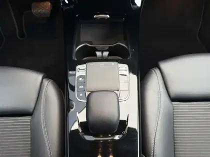 Photo 14 Mercedes CLA Coupé 180 d Progressive Line sse CP/11