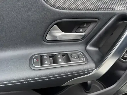 Photo 19 Mercedes CLA Coupé 180 d Progressive Line sse CP/11