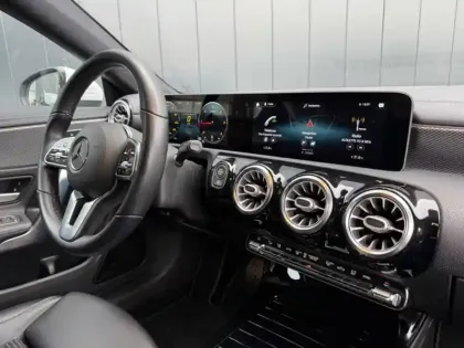 Photo 9 Mercedes CLA Coupé 180 d Progressive Line sse CP/11