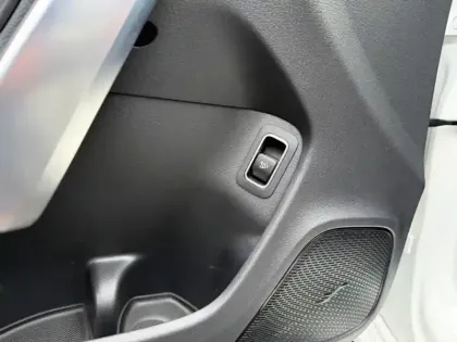 Photo 20 Mercedes CLA Coupé 180 d Progressive Line sse CP/11