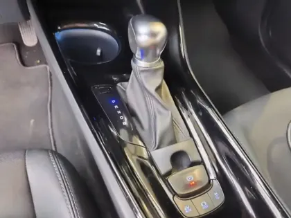 Photo 14 Toyota C-HR 1.8 Hybride 122 Edition