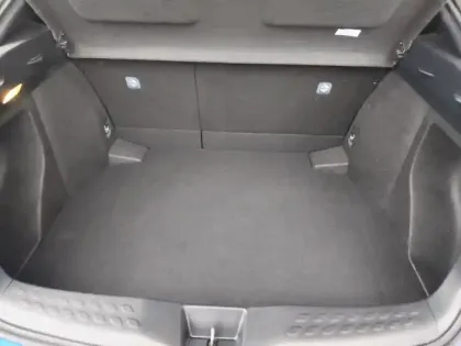 Photo 11 Toyota C-HR 1.8 Hybride 122 Edition