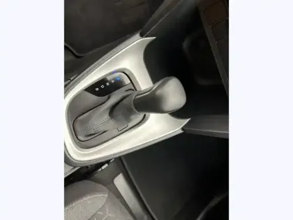 Photo 11 Toyota Yaris Hybride 1.5 HYBRID 116H DESIGN