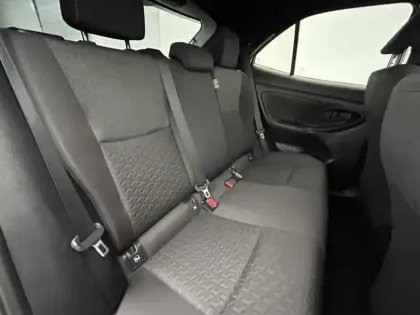 Photo 23 Toyota Yaris Hybride 1.5 HYBRID 116H DESIGN