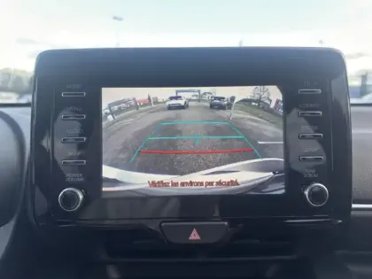 Photo 14 Toyota Yaris Hybride 116h Dynamic Business