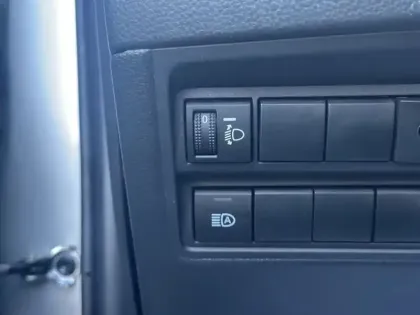 Photo 11 Toyota Yaris Hybride 116h Dynamic Business