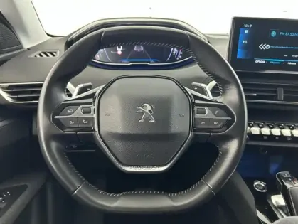 Photo 14 Peugeot 3008 1.2 PureTech 130ch Style EAT8 + Ecran 10