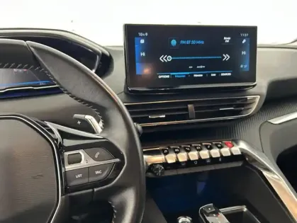 Photo 17 Peugeot 3008 1.2 PureTech 130ch Style EAT8 + Ecran 10