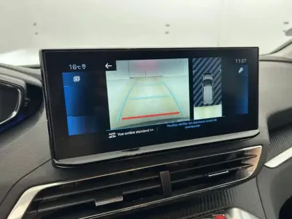 Photo 18 Peugeot 3008 1.2 PureTech 130ch Style EAT8 + Ecran 10