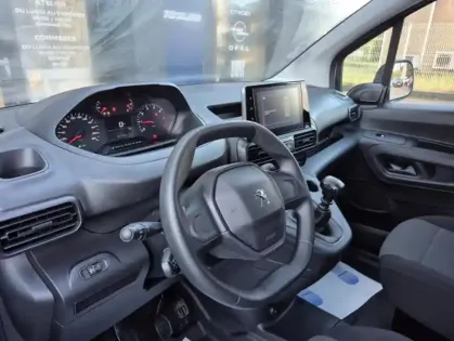 Photo 27 Peugeot Partner III PURETECH 110 S&S STANDARD 1000KG PREMIUM