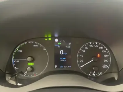 Photo 26 Toyota Yaris Hybride 116h Dynamic