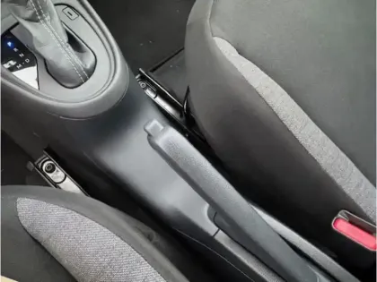 Photo 17 Toyota Aygo 1.0 VVT-i 72 Dynamic CVT