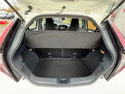 Photo 7 Toyota Aygo 1.0 VVT-i 72 Dynamic CVT