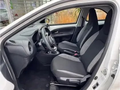 Photo 14 Toyota Aygo 1.0 VVT-i 72 Dynamic CVT