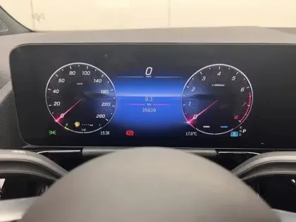 Photo 18 Mercedes Classe B 180 AMG Line