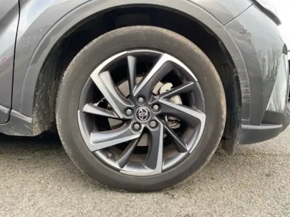 Photo 13 Toyota C-HR 2.0 Hybride 184ch Design Ultimate E-CVT