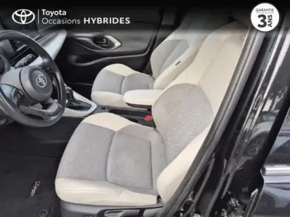 Photo 10 Toyota Yaris  116h Iconic 5p MY22