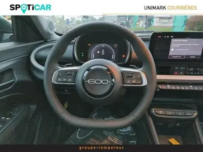 Photo 8 Fiat 600  1.2 Hybrid 100ch La Prima DCT6