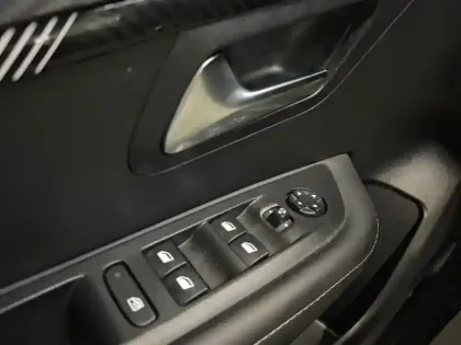 Photo 13 Peugeot 208  1.2 PureTech 100ch S&S Allure