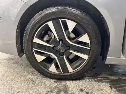 Photo 10 Peugeot 208  1.2 PureTech 100ch S&S Allure