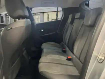 Photo 9 Peugeot 208  1.2 PureTech 100ch S&S Allure