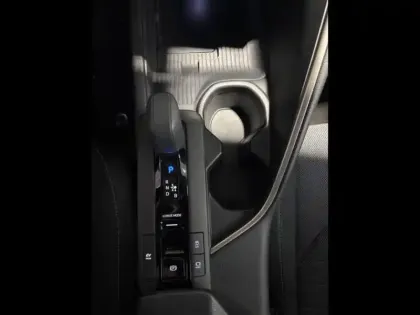 Photo 12 Toyota C-HR  2.0 Hybride 200ch Collection NG23