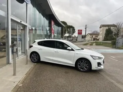 Photo 6 Ford Focus  1.0 Flexifuel mHEV 125ch ST-Line X