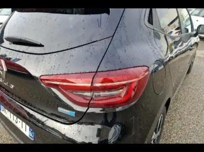 Photo 13 Renault Clio  1.6 E-Tech hybride 145ch Evolution