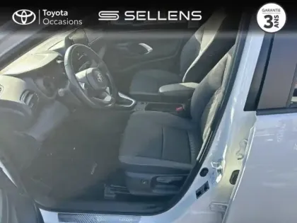 Photo 10 Toyota Yaris  116h Design 5p MC24