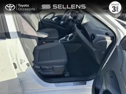 Photo 5 Toyota Yaris  116h Design 5p MC24