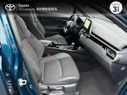 Photo 20 Toyota C-HR  1.8 Hybride 122ch Design E-CVT