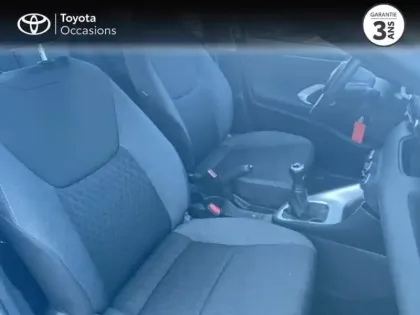 Photo 28 Toyota Yaris  70 VVT-i Dynamic Business 5p MY22