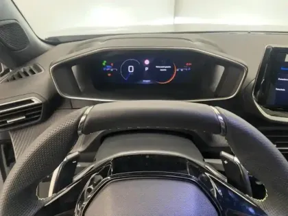 Photo 13 Peugeot 2008  1.2 Hybrid 145ch GT Exclusive e-DCS6