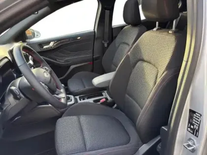 Photo 6 Ford Focus  1.0 Flexifuel mHEV 125ch ST-Line X