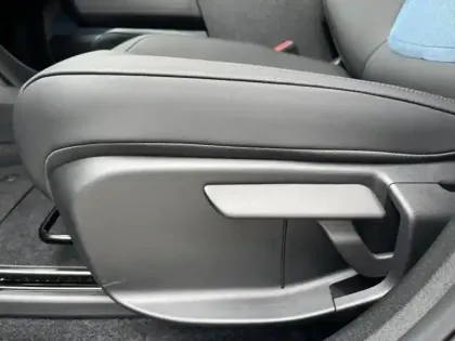 Photo 13 Volvo Ex30  Single Extended Range 272ch Plus