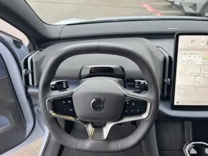 Photo 7 Volvo Ex30  Single Extended Range 272ch Plus