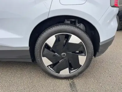 Photo 12 Volvo Ex30  Single Extended Range 272ch Plus