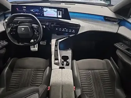 Photo 7 Peugeot 3008  1.2 Hybrid 136ch GT e-DCS6