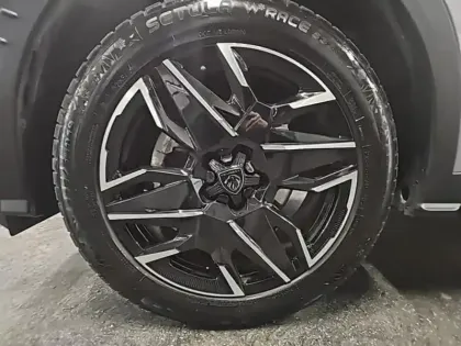 Photo 10 Peugeot 3008  1.2 Hybrid 136ch GT e-DCS6