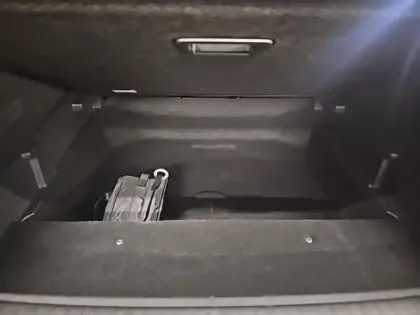 Photo 12 Peugeot 3008  1.2 Hybrid 136ch GT e-DCS6