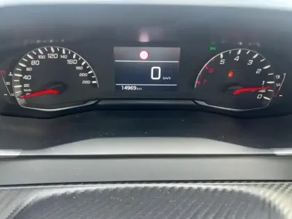 Photo 13 Peugeot 208  1.2 100ch S&S Style