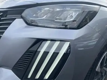 Photo 11 Peugeot 208  1.2 100ch S&S Style