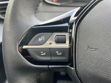 Photo 14 Peugeot 208  1.2 100ch S&S Style