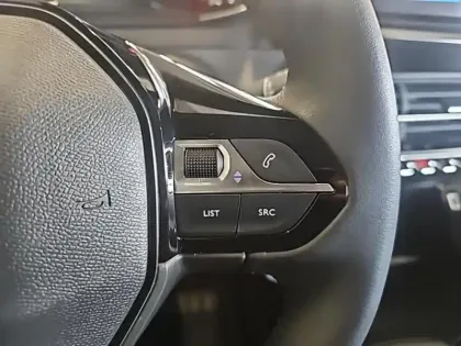 Photo 14 Peugeot 208  1.2 PureTech 100ch S&S Active