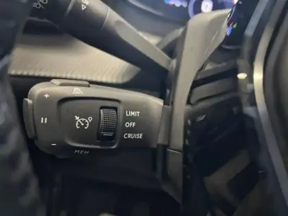 Photo 14 Peugeot 208  1.2 PureTech 100ch S&S Allure