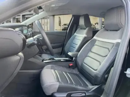 Photo 8 Citroën C4  1.2 Hybride 136ch S&S MAX Automatique