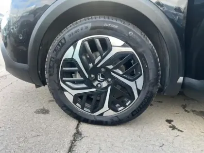 Photo 10 Citroën C4  1.2 Hybride 136ch S&S MAX Automatique