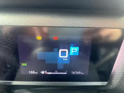 Photo 13 Citroën C4  1.2 Hybride 136ch S&S MAX Automatique